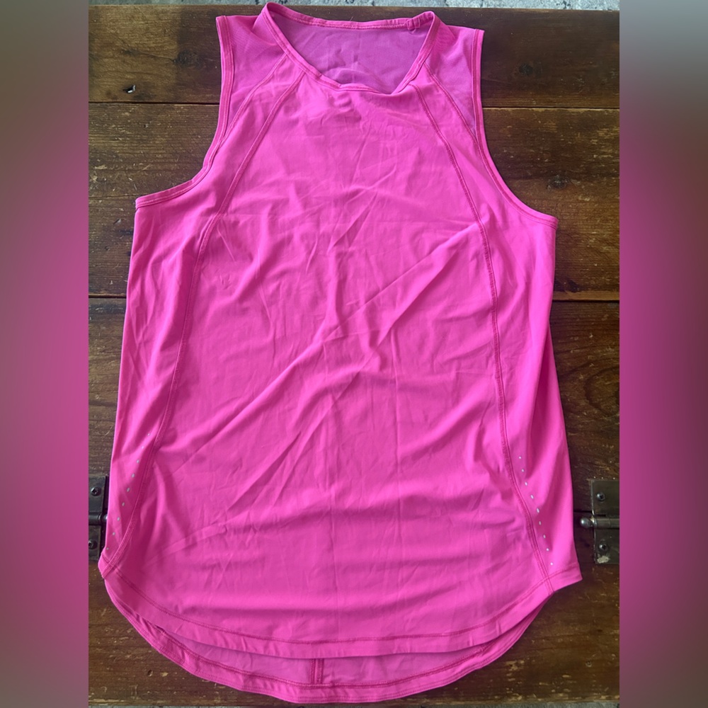 Lululemon Sculpt Tank in Sonic Pink - Size 6